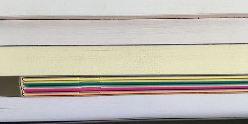 Bücher übereinandergestapelt